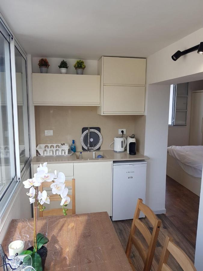 Boutique 22 Guest Rooms Haifa Buitenkant foto