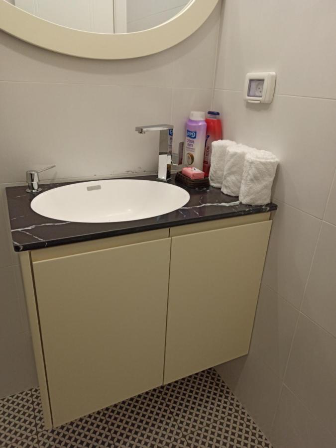 Boutique 22 Guest Rooms Haifa Buitenkant foto