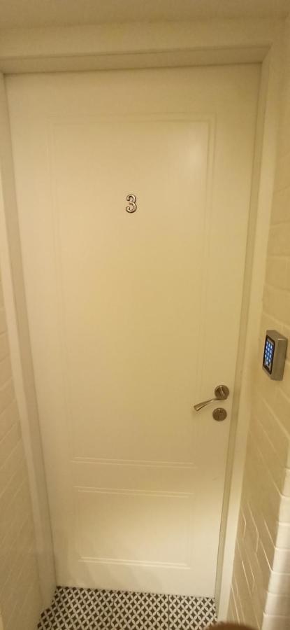 Boutique 22 Guest Rooms Haifa Buitenkant foto