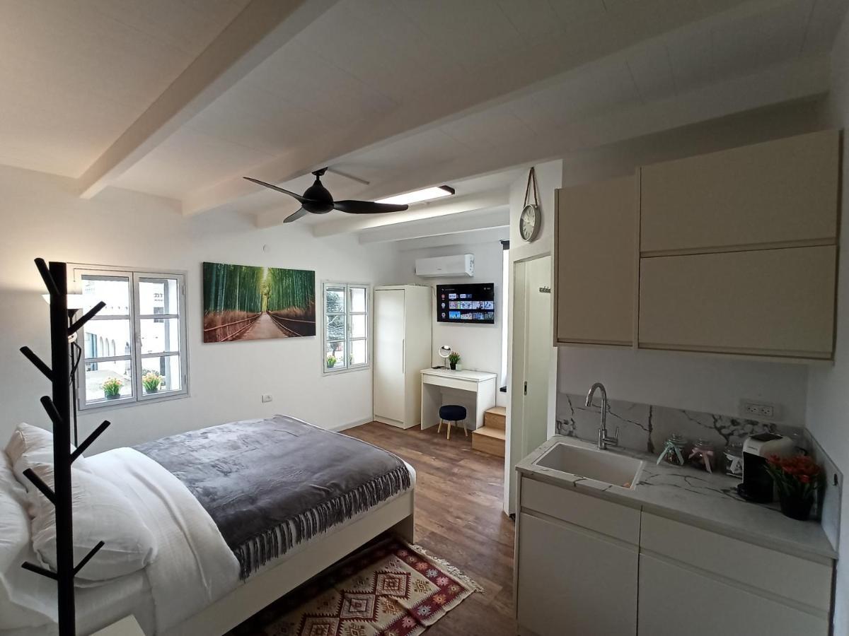 Boutique 22 Guest Rooms Haifa Buitenkant foto